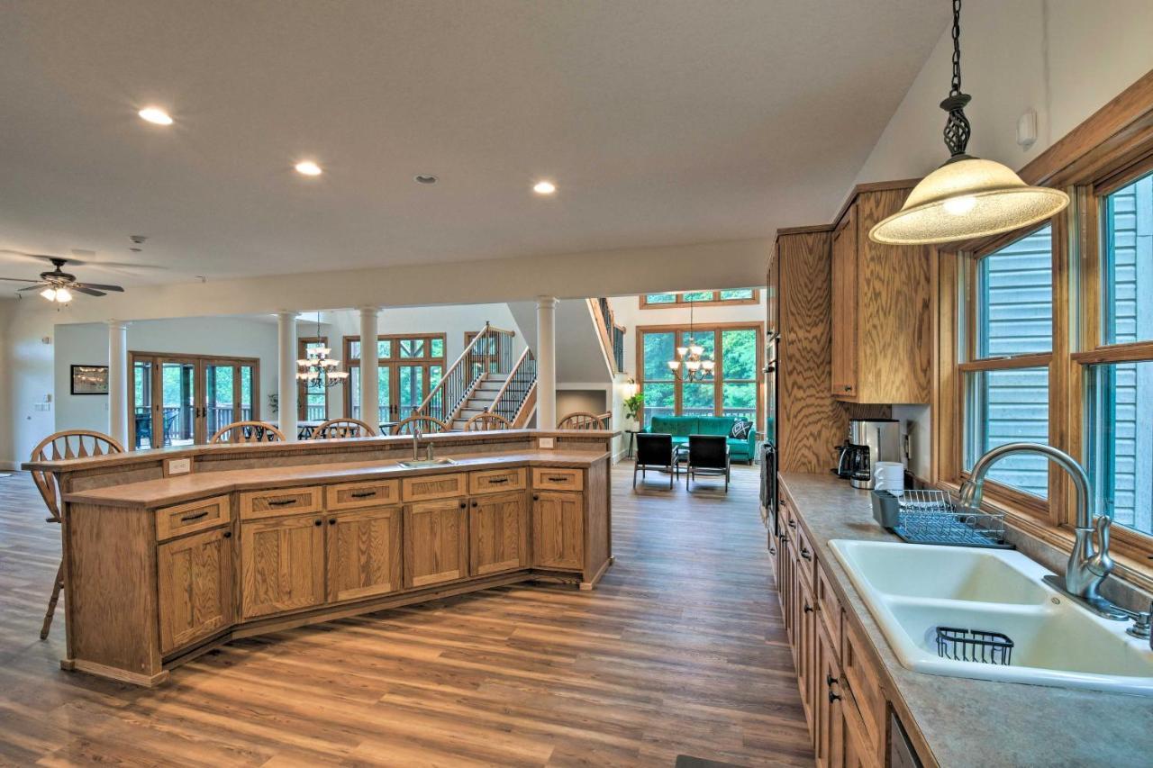 Expansive Home On 16 Acres With Smoky Mountain Views Murphy Eksteriør billede