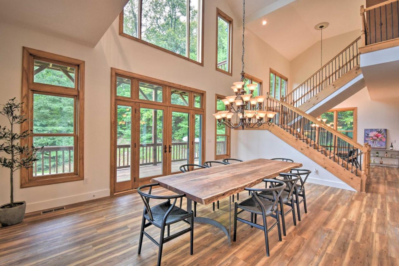 Expansive Home On 16 Acres With Smoky Mountain Views Murphy Eksteriør billede