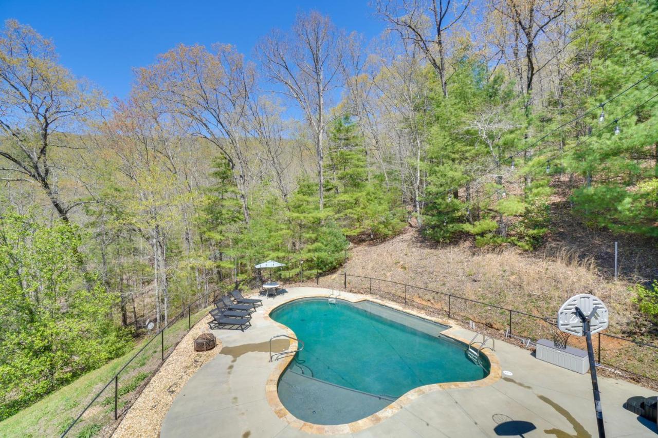 Expansive Home On 16 Acres With Smoky Mountain Views Murphy Eksteriør billede